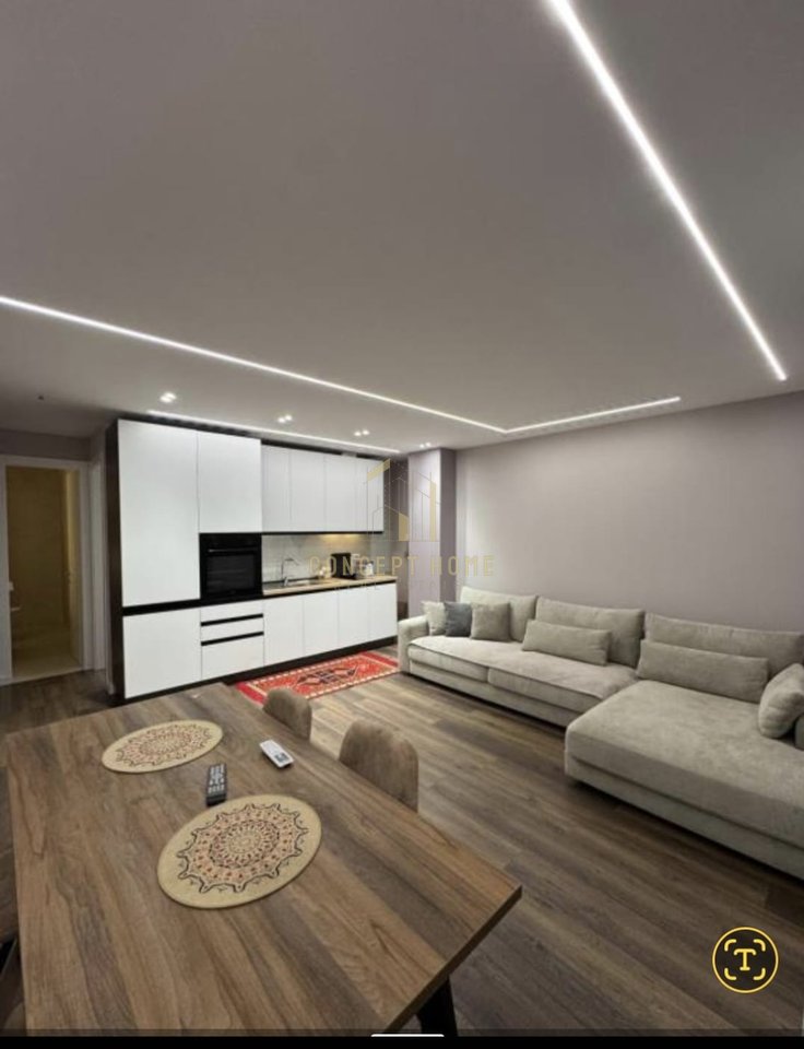 Apartment 1+1 for rent on Zogu I Pare Boulevard/800 euros