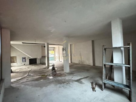 Magazine me qera Ish fusha e aviacionit