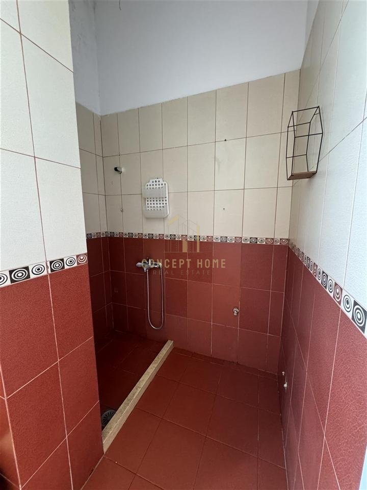 Jepet me qera Apartament 1+1 tek Selvia