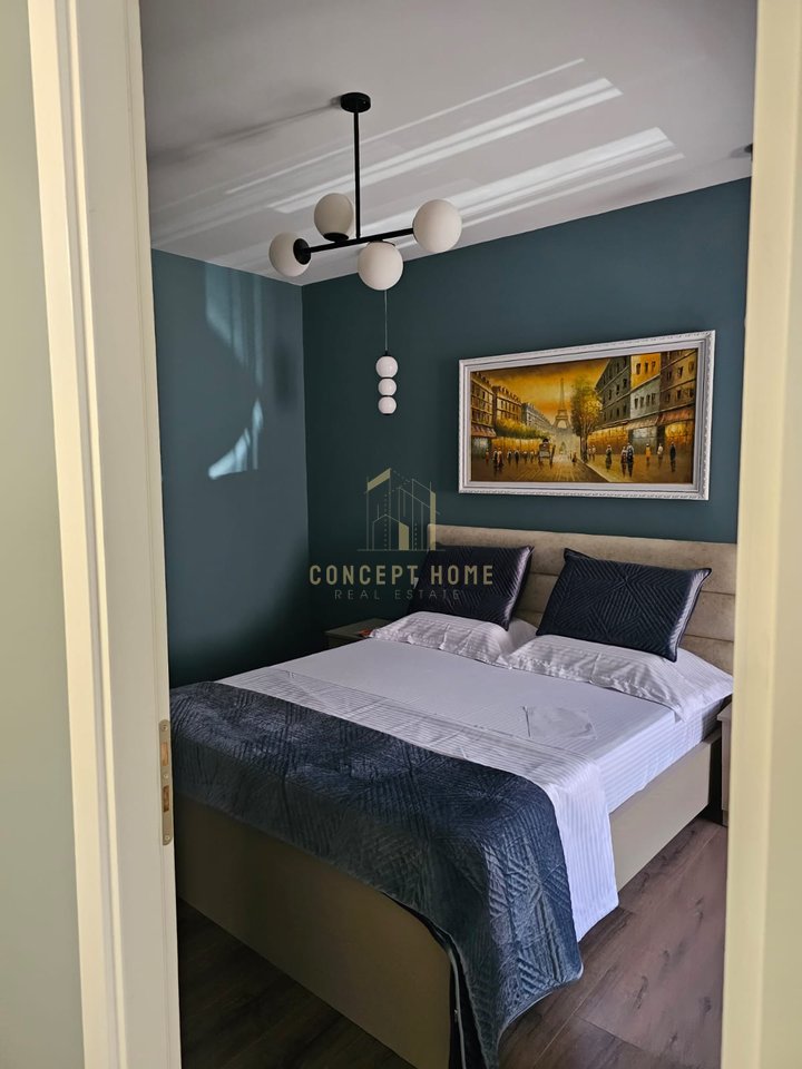 1+1 for rent in the Center