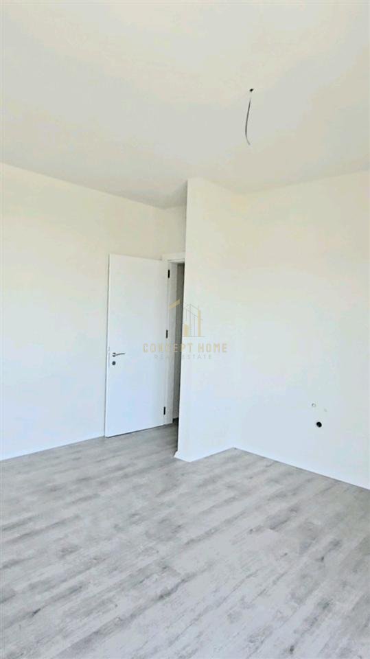 Apartament me qera 3+1
 " Univers City"