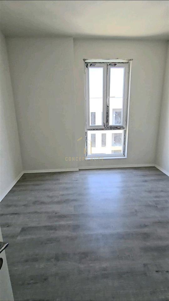 Apartament me qera 3+1
 " Univers City"