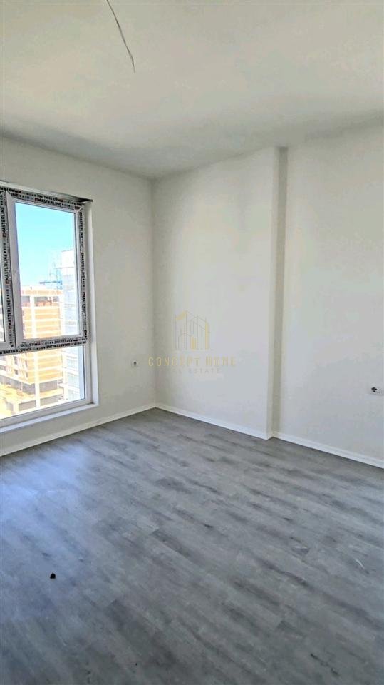 Apartament me qera 3+1
 " Univers City"