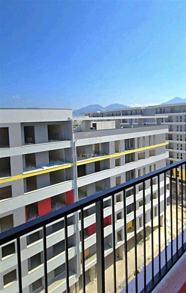 Apartament me qera 3+1
 " Univers City"
