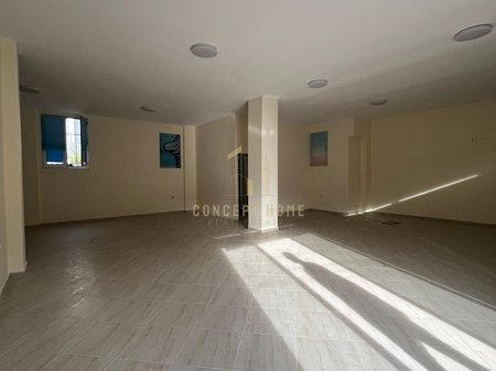 Shop To Rent in Komuna e Parisit, Tirana - 1000€ | 130 m²