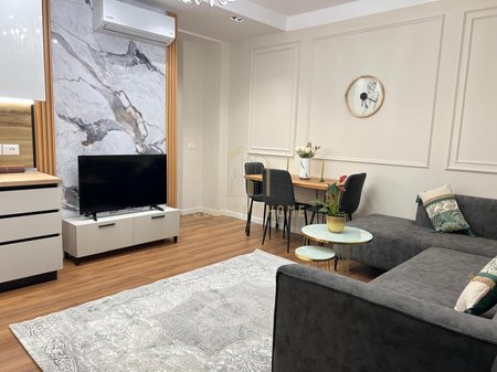Jepet me Qera Apartament 1+1 tek Liqeni i Thate