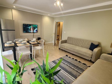 Jepet me qera apartament 1+1 Ne Qender
