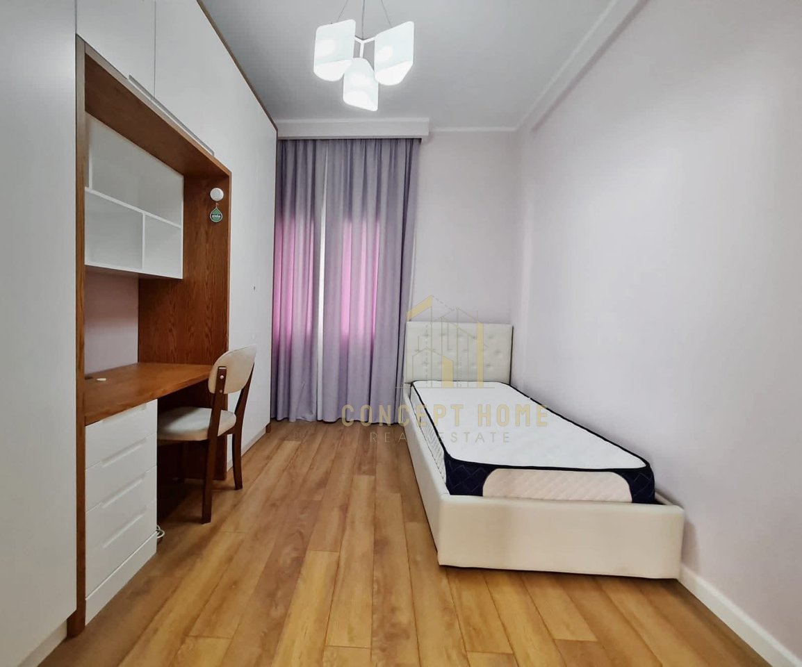 Jepet me qera Apartament luksoz tek Komuna e Parisit