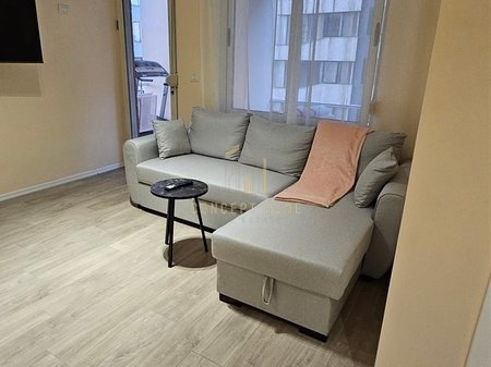 Apartament 1+1 me qera tek Bulevardi i Ri