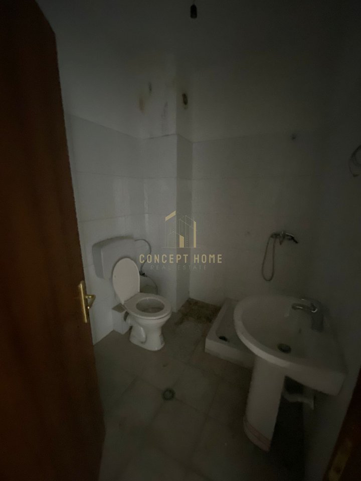 Shitet apartament 2+1 ne Astir