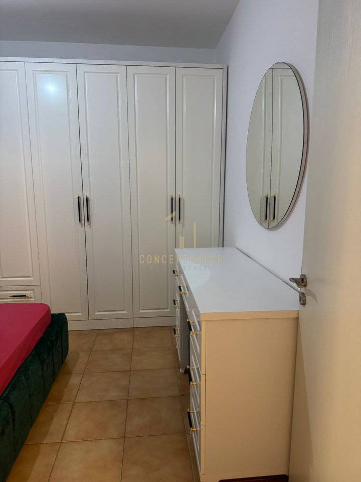 Jepet me qera apartament 2+1 Ne Yzberisht