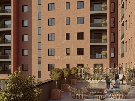 Vendesi appartamento 2+1+2 a Kamez.