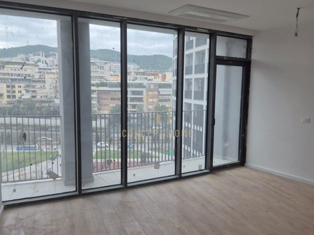 Appartamento 2+1+2 in Affitto al Lago Artificiale, Tirana - 1900€ | 103 m²