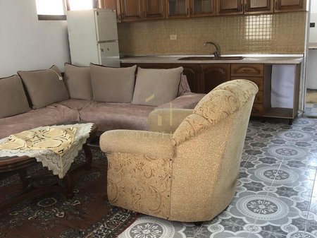 Casa privata in affitto 2+1 dietro la Facoltà di Medicina