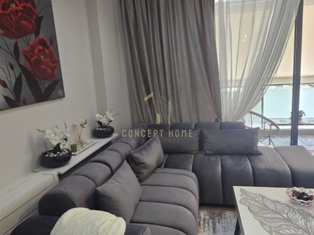 Jepet me qera apartament 2+1 Te 21 Dhjetori