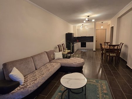 Jepet me qera apartament 2+1 Ne Yzberisht