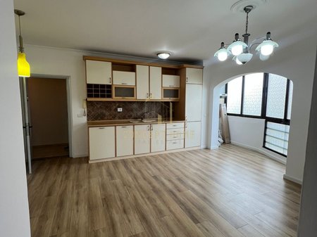 Shitet Apartament 2+1 – Ish-Fusha e Aviacionit