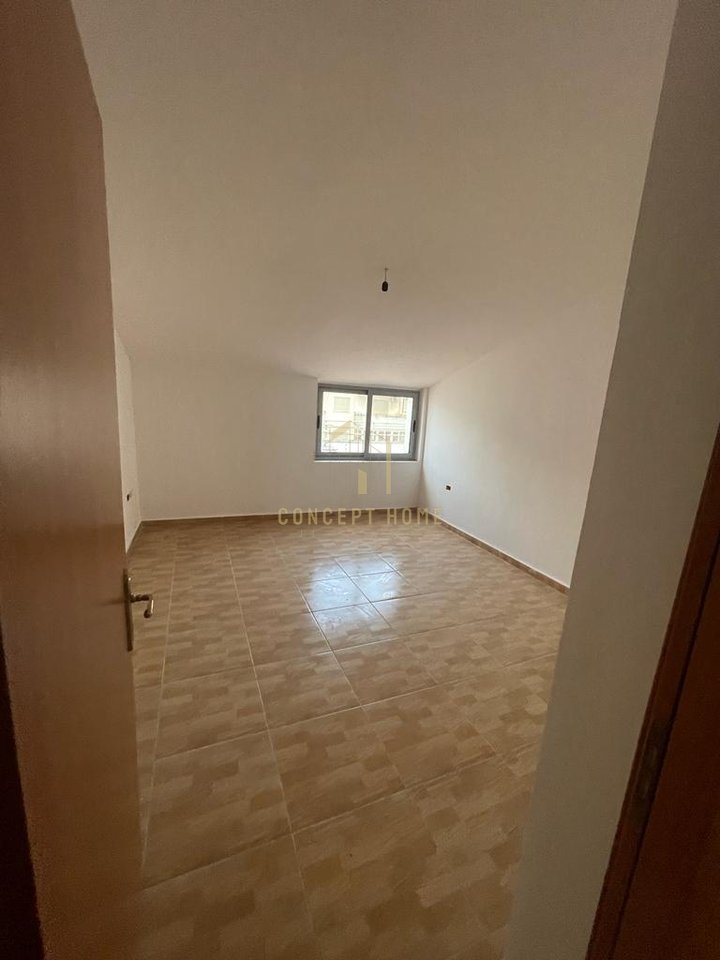 Vendesi appartamento 2+1 a Fresk/170.000 euro