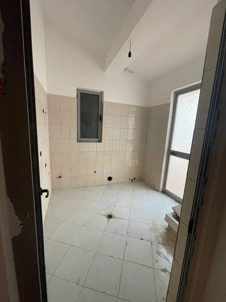 Vendesi appartamento 2+1 a Fresk/170.000 euro