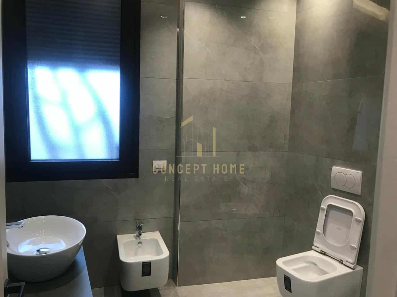 Appartamento 2+1+2 in Affitto nel Centro di Tirana - 2000€ | 98 m²