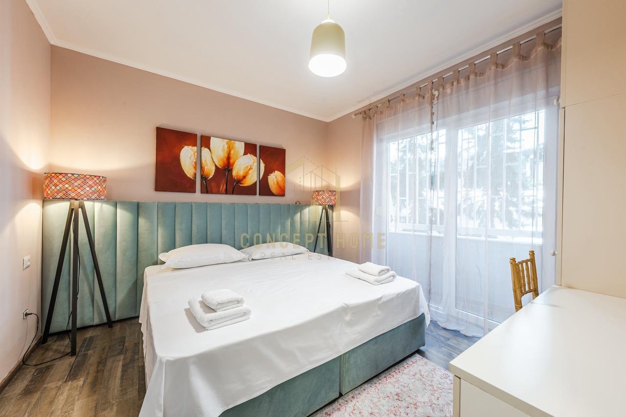 Jepet me qera Apartament 2+1 tek Liqeni i Thate