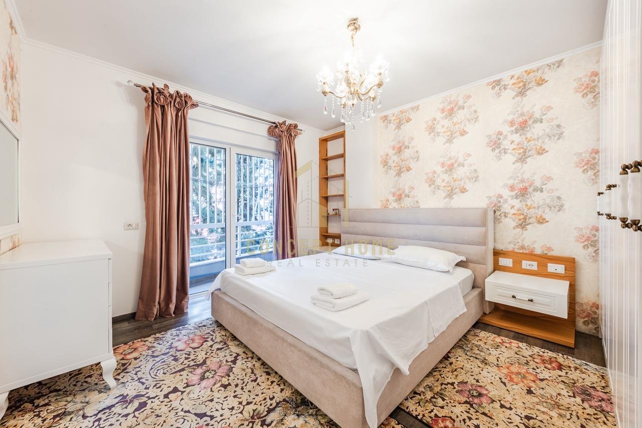 Jepet me qera Apartament 2+1 tek Liqeni i Thate