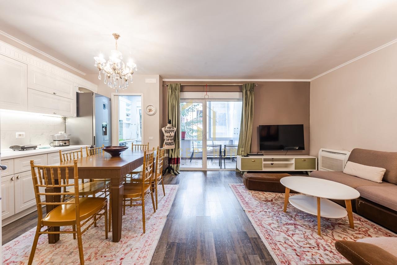 Jepet me qera Apartament 2+1 tek Liqeni i Thate