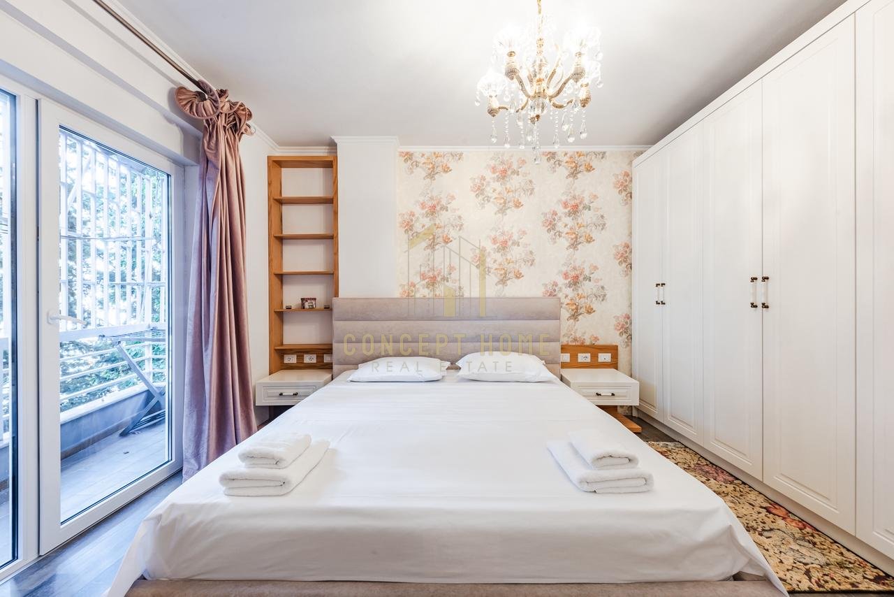 Jepet me qera Apartament 2+1 tek Liqeni i Thate