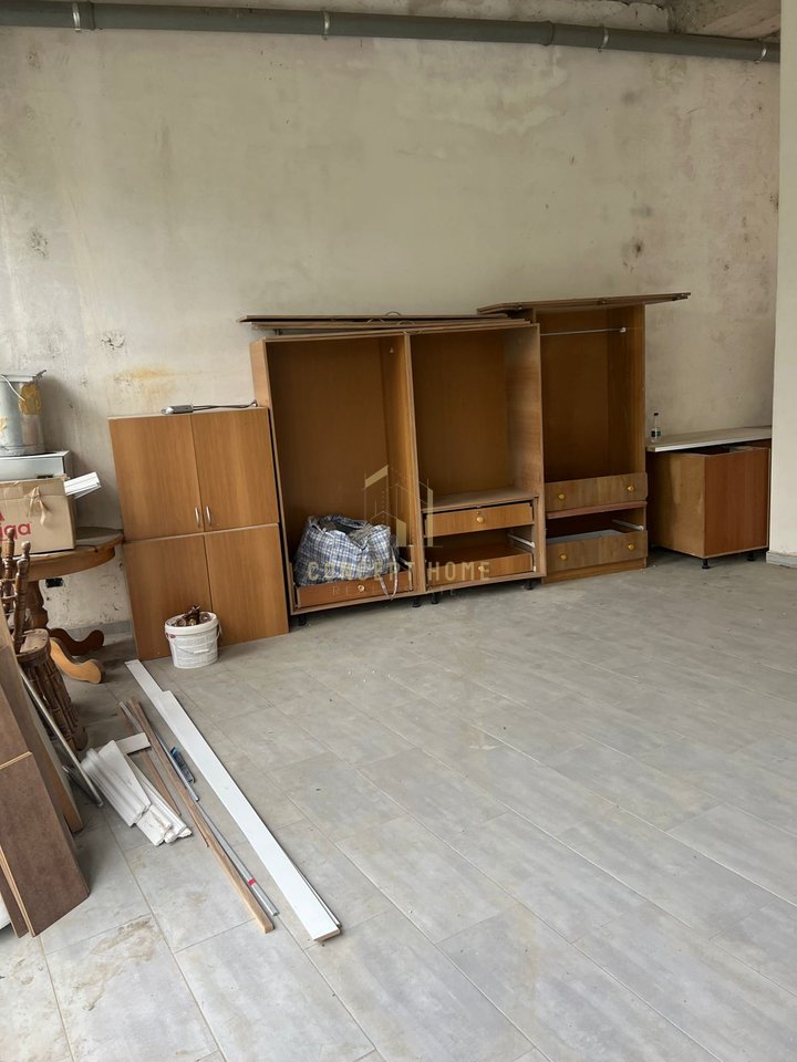Shop for Sale in Dry Lake, Tirana - €229,000 | 120.62 m²
