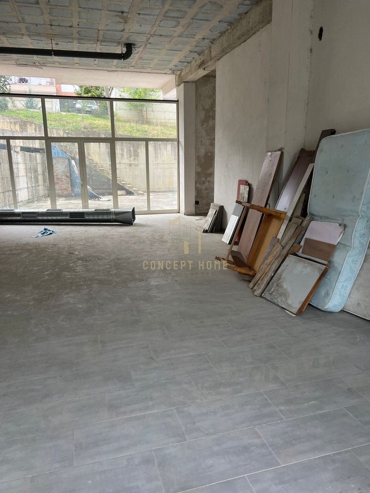 Shop for Sale in Dry Lake, Tirana - €229,000 | 120.62 m²