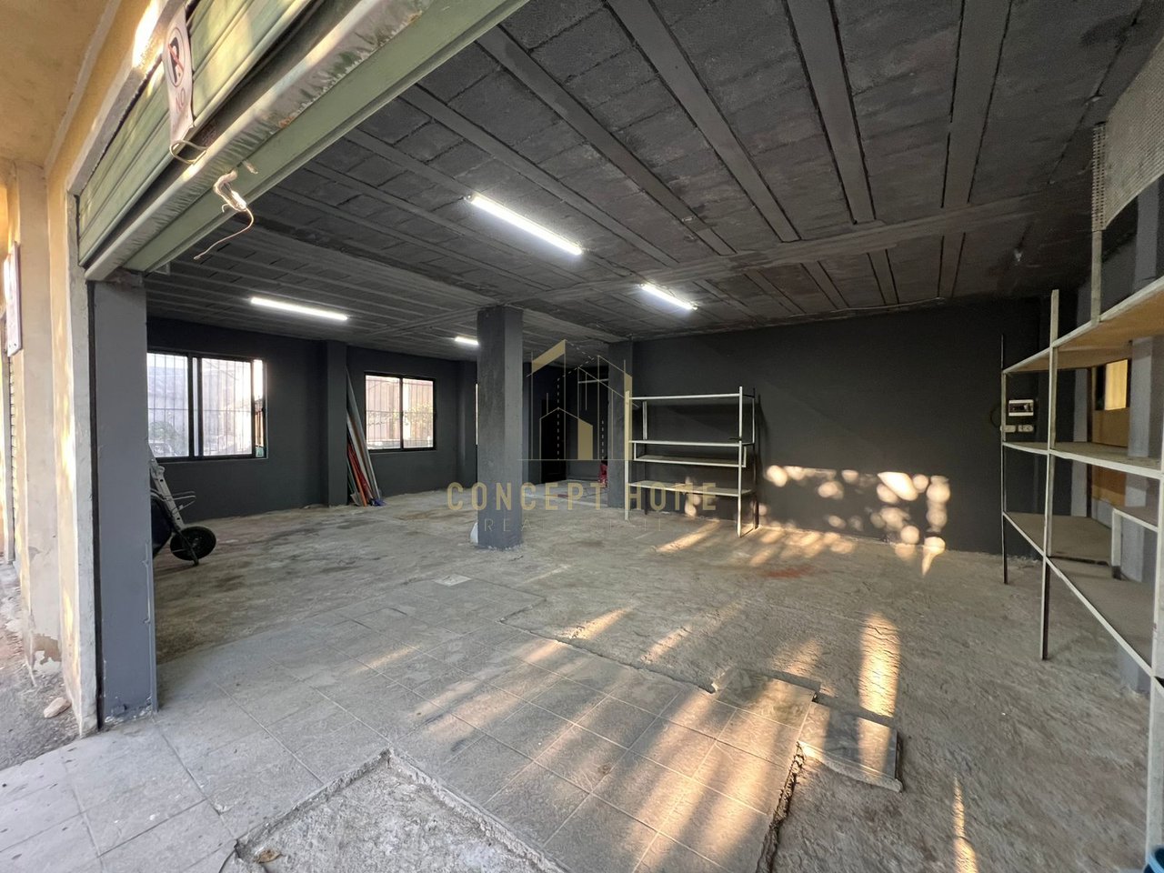 Shop for rent in Lapraka