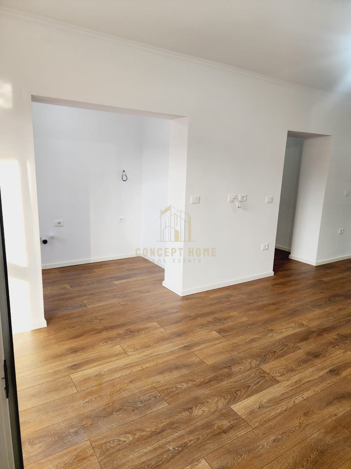 Appartamento 2+1 in Vendita a Ali Demi, Tirana - 155.000€ | 77 m²