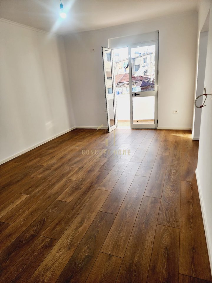Appartamento 2+1 in Vendita a Ali Demi, Tirana - 155.000€ | 77 m²