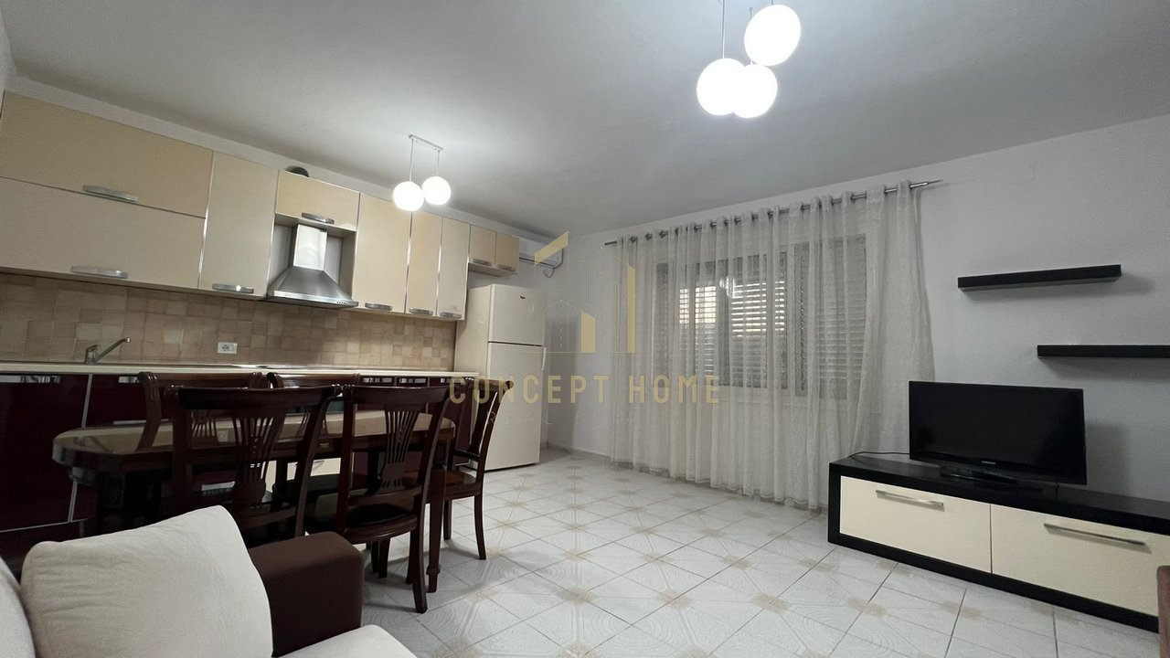 Appartamento 2+1 in Affitto a Kombinat, Tirana - 500€ | 150 m²