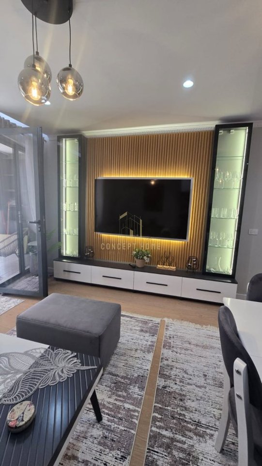 Jepet me qera apartament 2+1 Te 21 Dhjetori