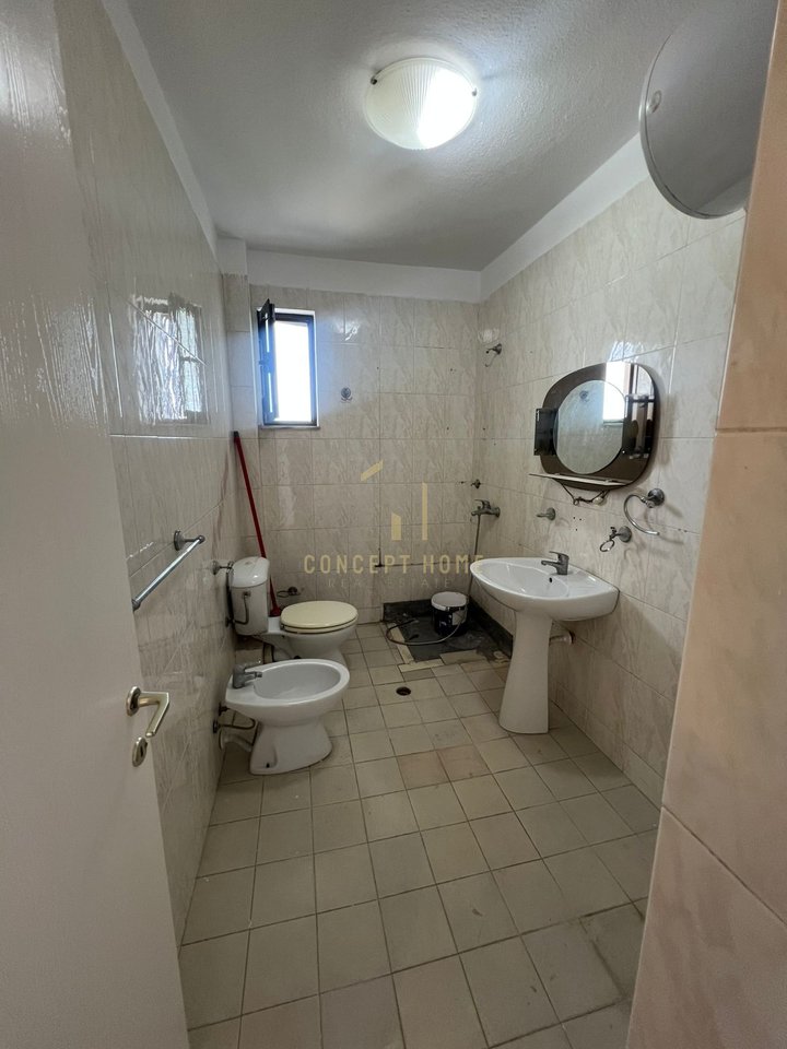Shitet Apartament 2+1 – Ish-Fusha e Aviacionit