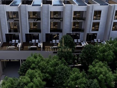 Triplex with swimming pool for sale in Farke (Swan Lake Residence)