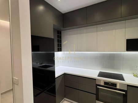 Jepet me qera apartament 2+1+2+ P.parkimi ne Ali Dem