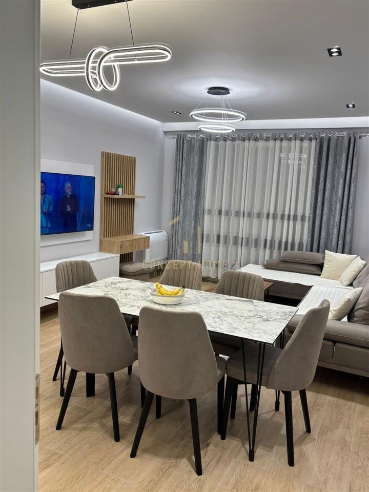 Jepet me qera apartament 2+1 tek Fusha e Aviacionit