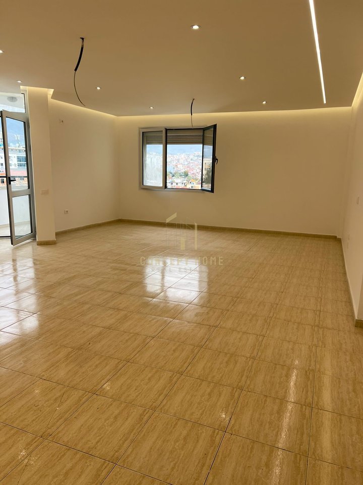 Business Premises for Sale on Elbasan Street