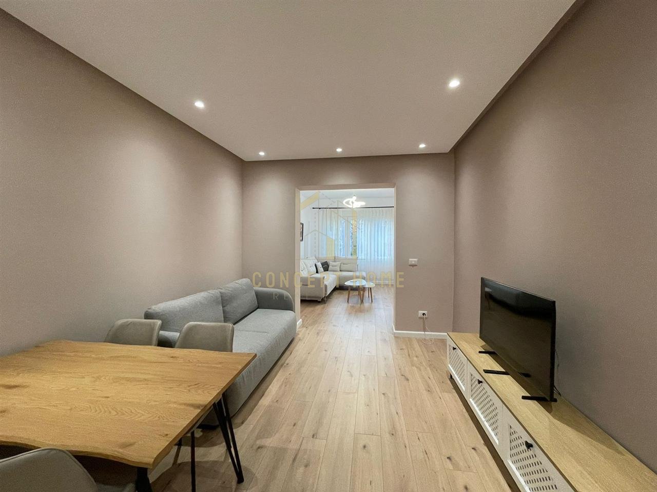 Jepet me qera apartment 2+1 tek Liqeni Artificial
