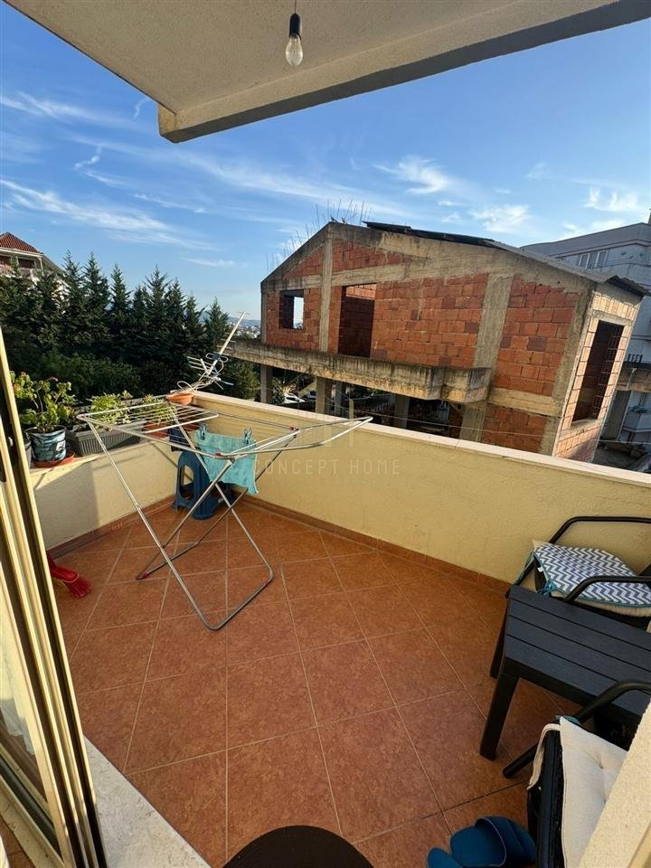 For rent 2+1 Apartment with Parking in Fresk