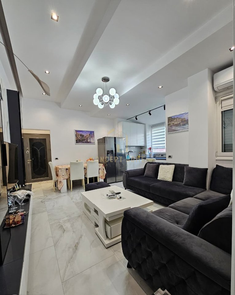 Jepet me qera Apartament 1+1 Tek Kodra e Diellit