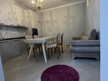 Jepet me qera apartment 2+1+Parkim Ne Astir (Green City)