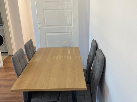 Jepet me qera Apartament 1+1 Te Pazari i Ri