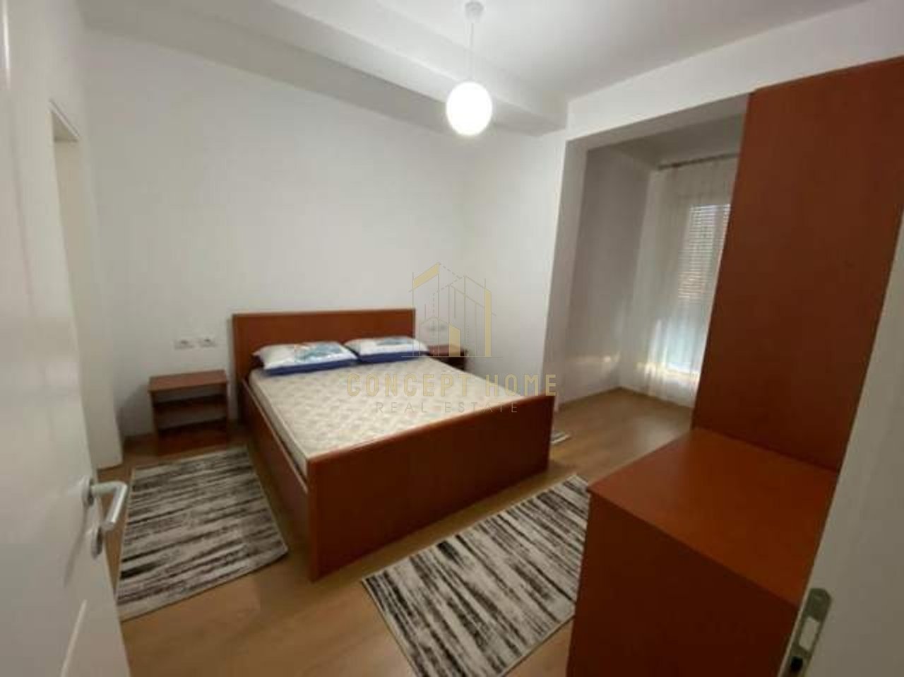 Jepet me qera apartament 3+1 ne Rrugen 5 Maj