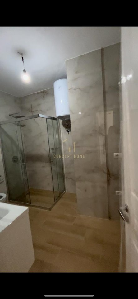 Jepet me qera super apartament 2+1+2+garderobe ne Linze