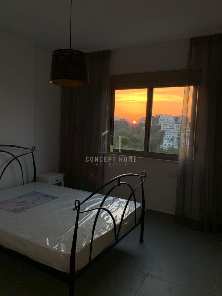 Jepet me qera Apartament 2+1 tek Liqeni i thate