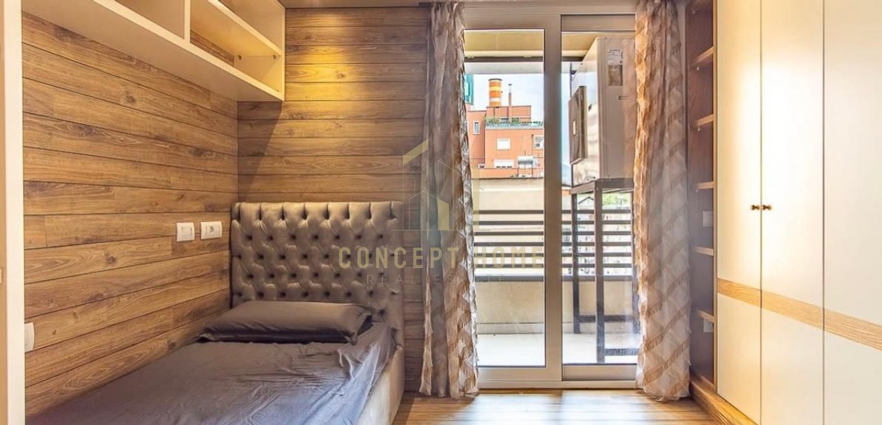 Jepet me qera super apartament 2+1+2 ne Myslym Shyr