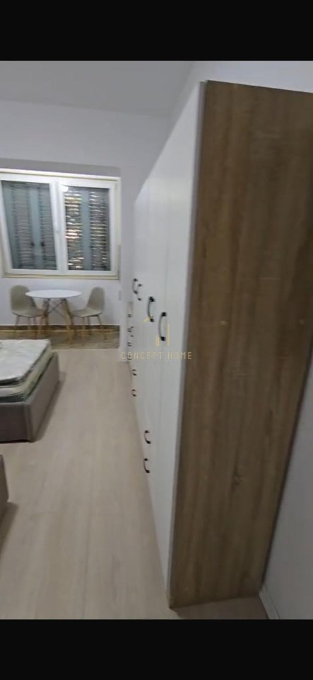 Si affitta monolocale Myslym Shyri